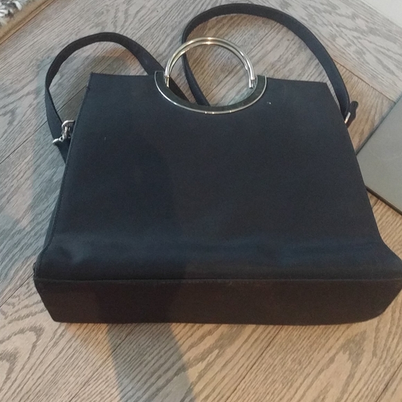 Beautiful shoulder bag by Hayes 🌸🌸🍀 - Picture 5 of 9